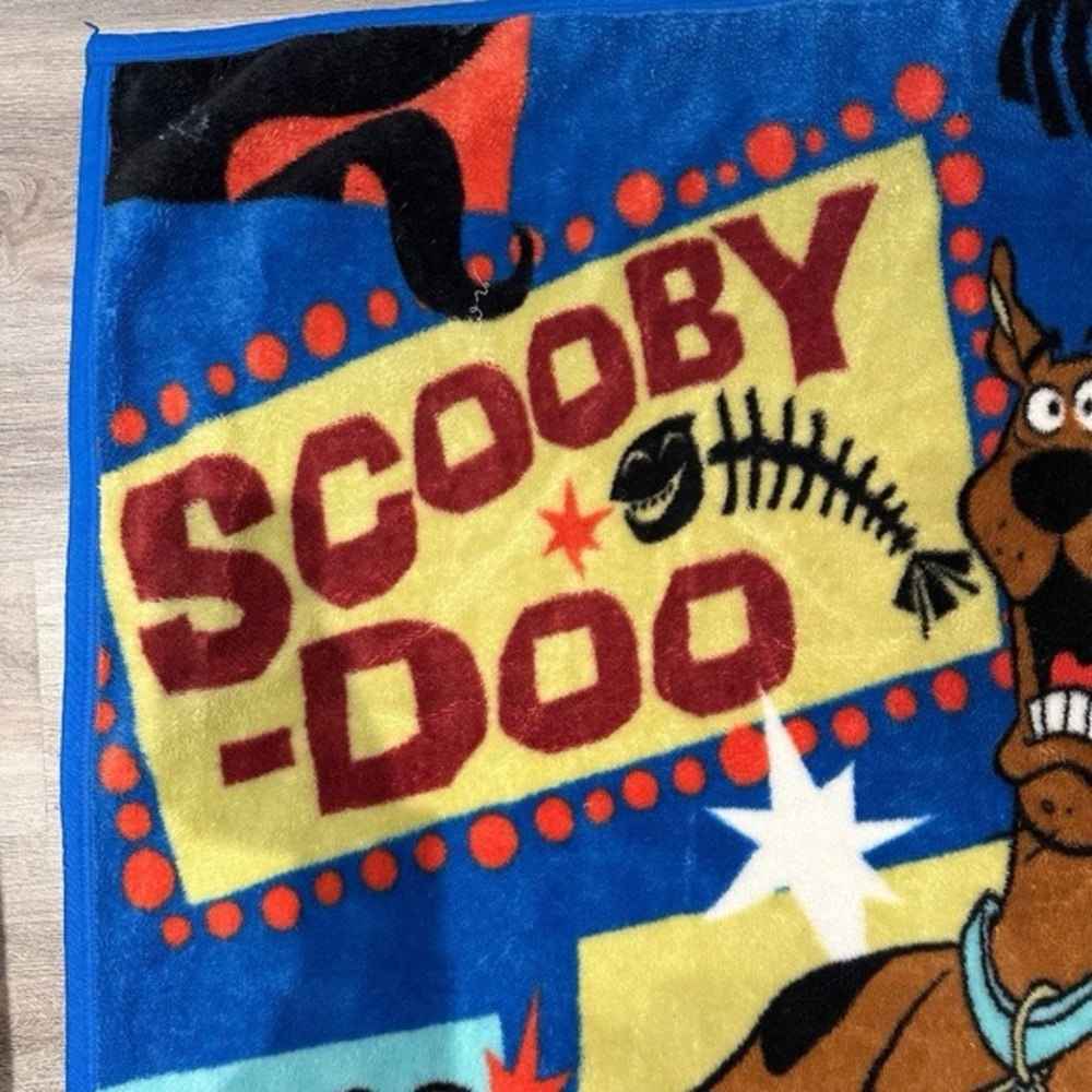 Vintage 1999 Scooby Doo Fleece Throw
